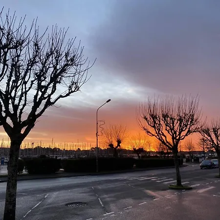 Renove Proche Et Commerces, Parking